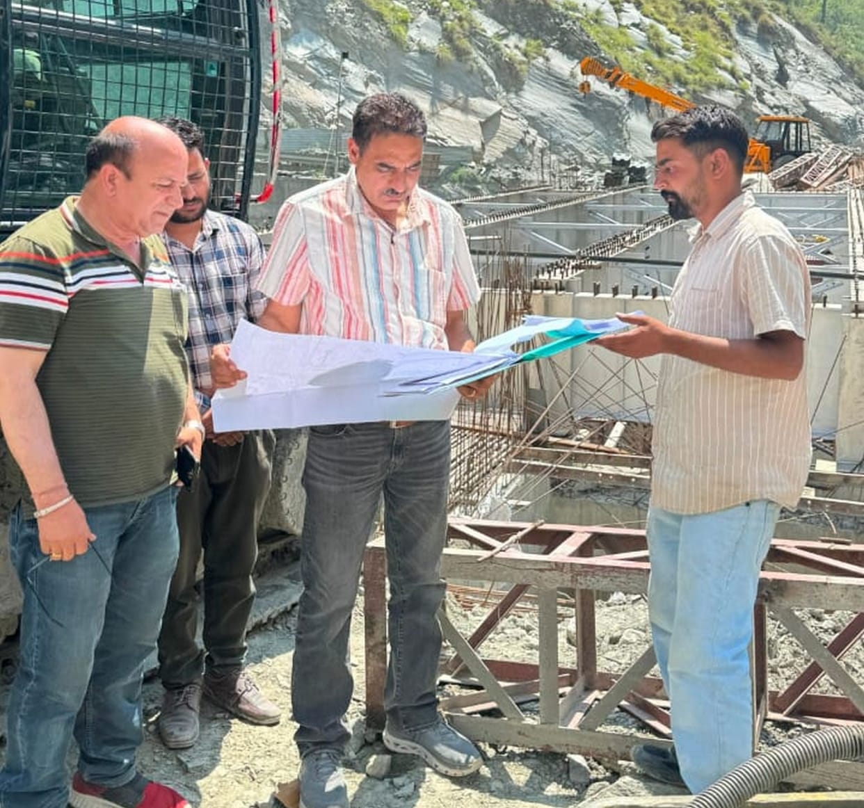 Contractor reprimanded for laxity in work, instructions to complete before Minjar fair