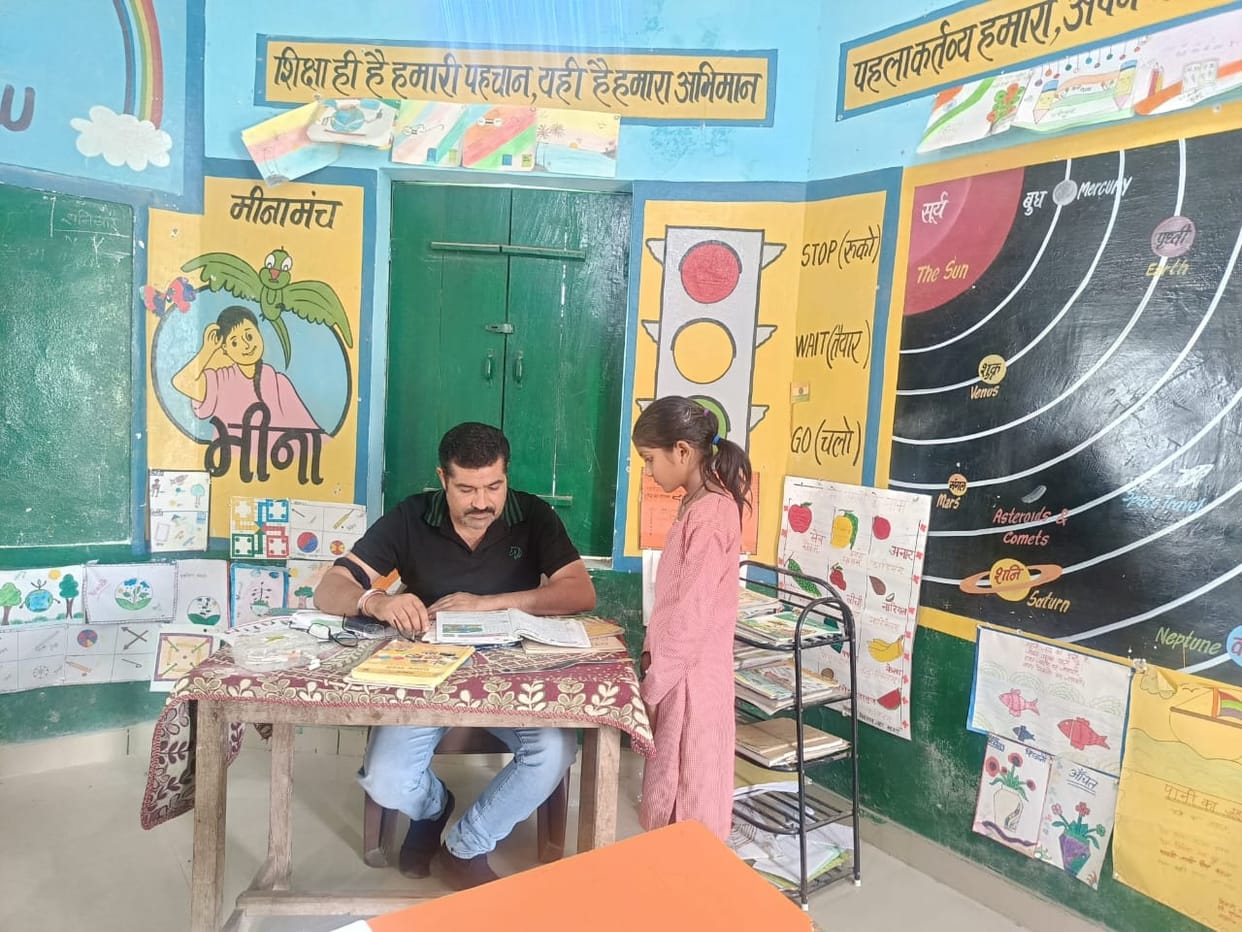 Teachers protested against online attendance for the second day too