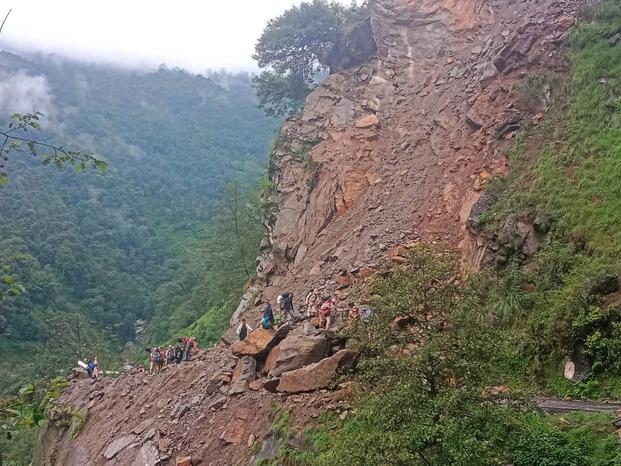 27 roads closed in Pithoragarh Uttarakhand