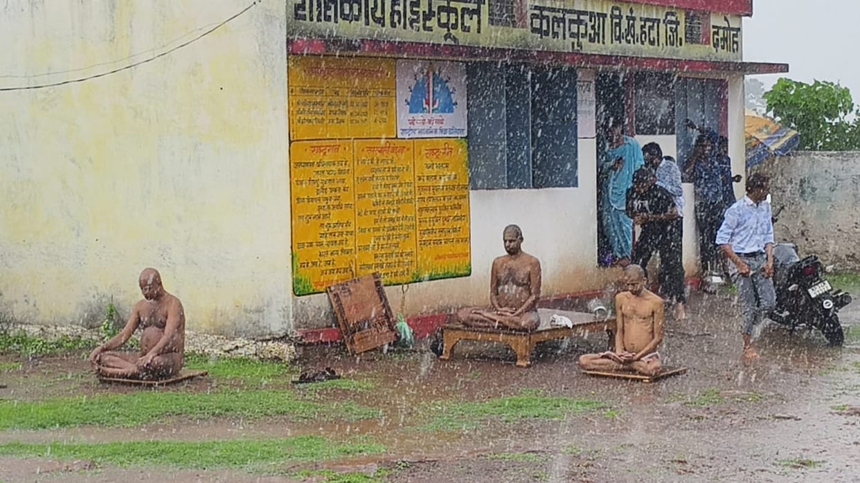 Damoh Jain monks were seen engaged in meditation amidst rain