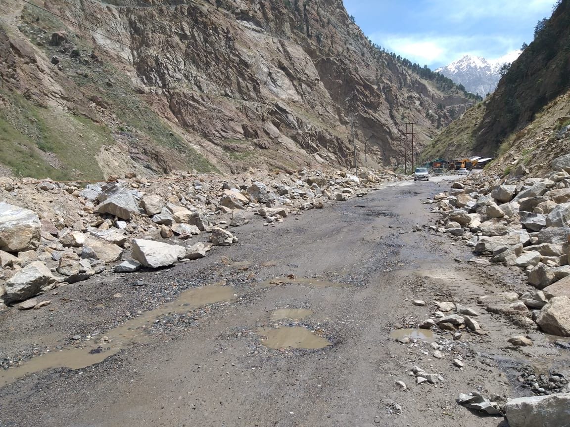 39 km from Nathpa to Powari NH 5 in bad condition, Kinnaur, Reckong Peo