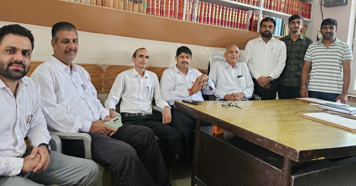 Bar association kept work suspended in protest against cancellation of license
