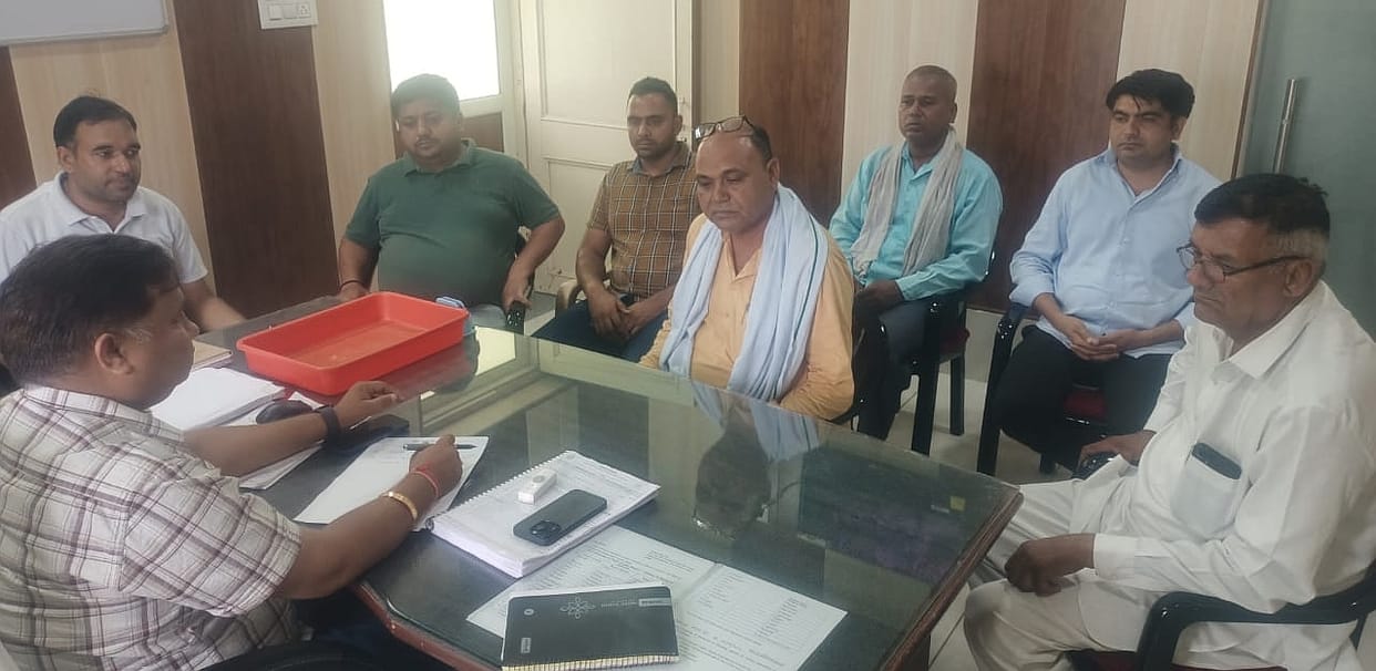 Public Health Department SDO listened to the problems of Sarpanches