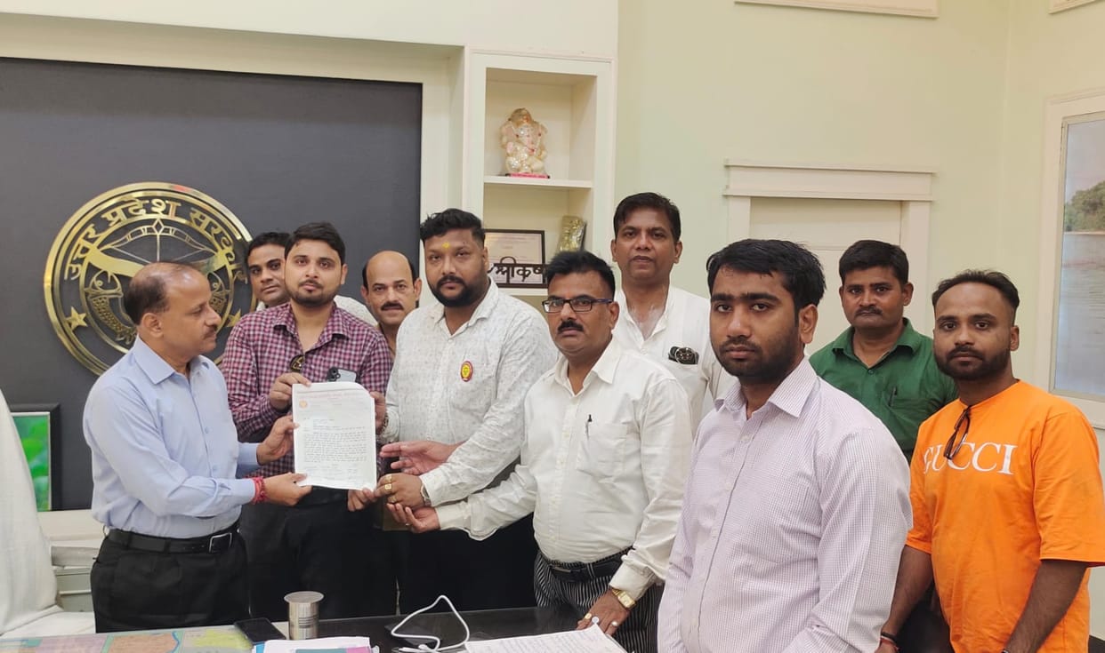 Compensation should be provided for the losses caused by the flood, traders submitted a memorandum