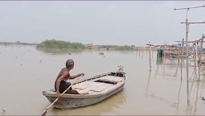 Ganga swelled, water reached near the fields