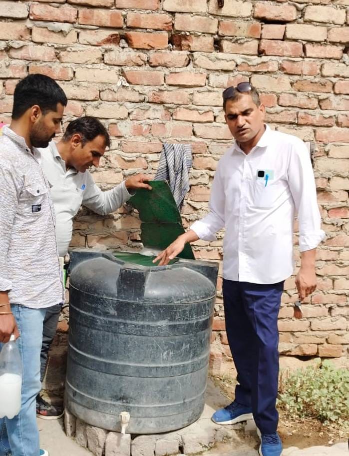 2179 fever victims in rapid fever survey, larvae found in 130 houses