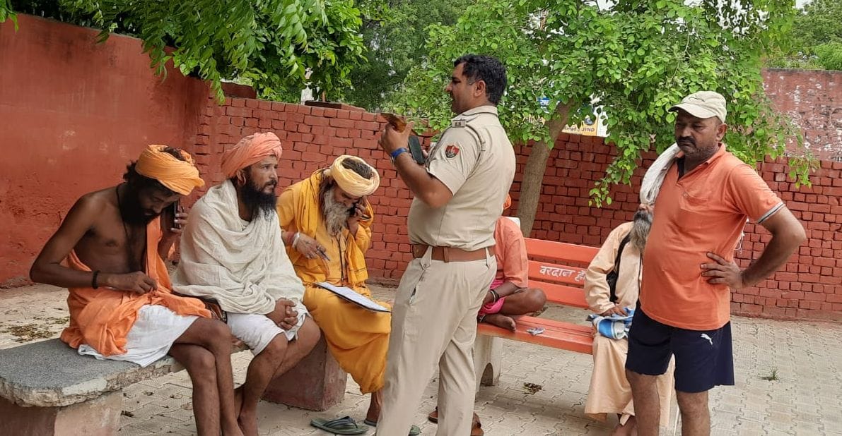 Sadhu's body found at closed gate of railway station