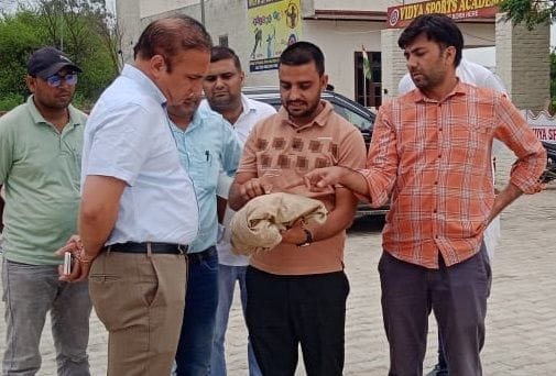 SDM inspected the complaint of encroachment on Municipal Council land