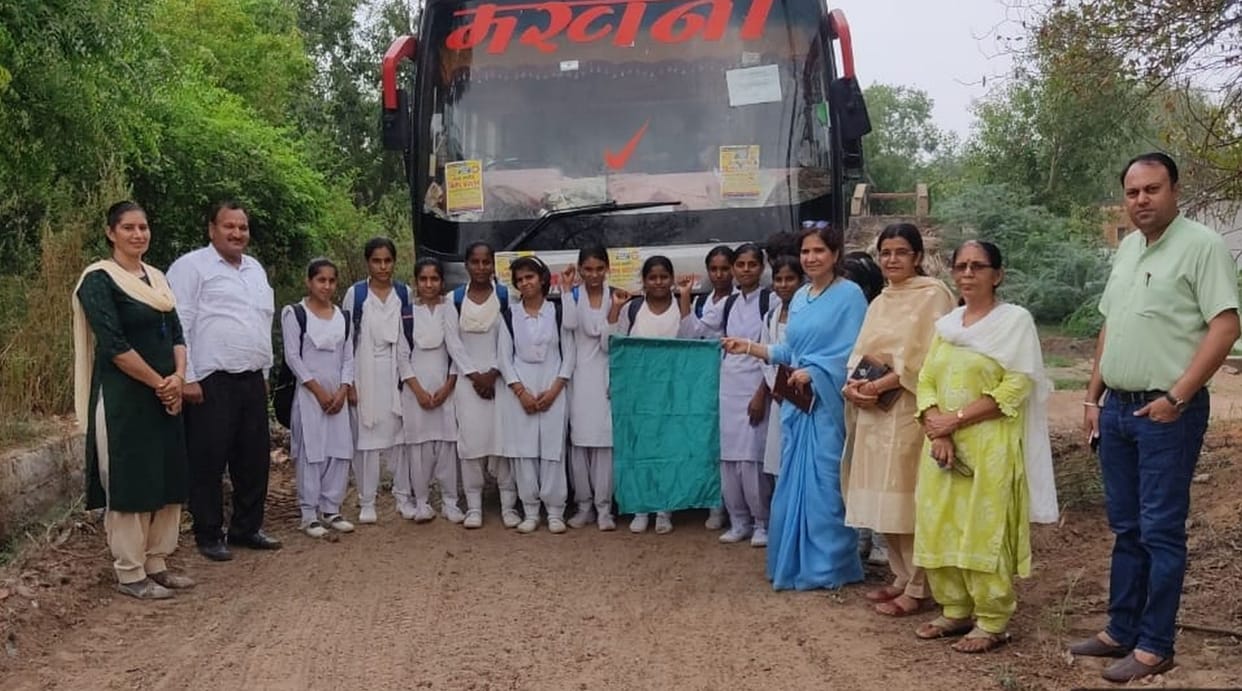 school bus for government college