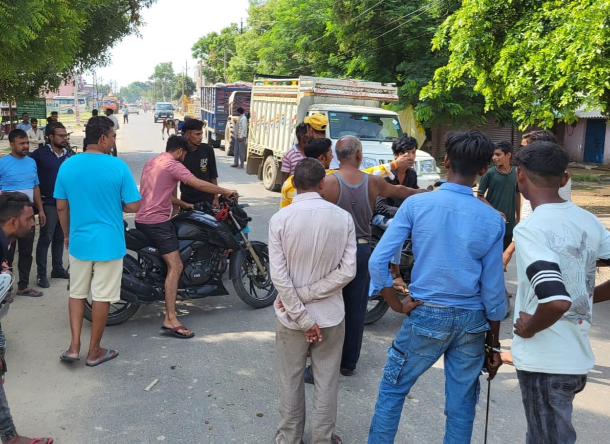 Transformer broken for two days, road blocked in protest against non supply