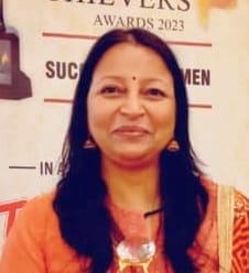 Manju is promoting traditional dress Pichhori
