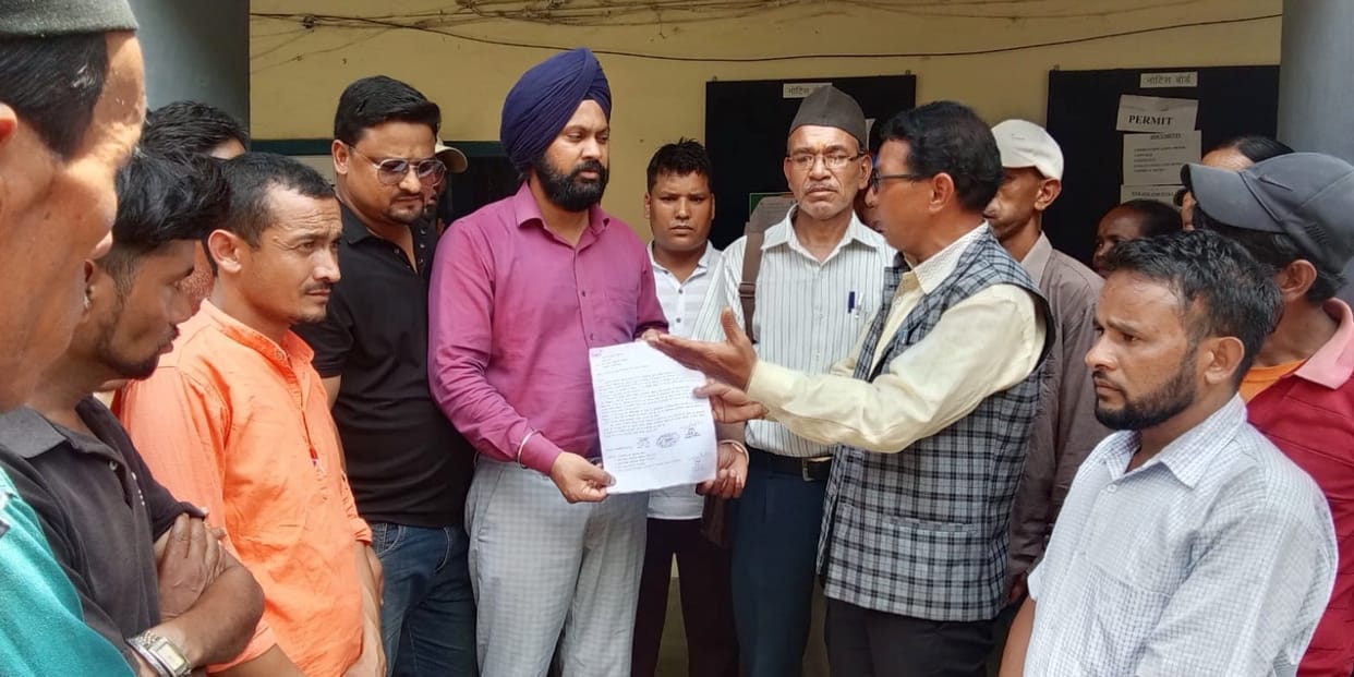 Demand for posting of teachers in Rainka Jumma