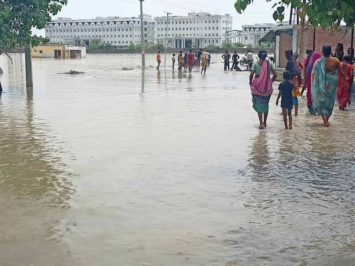 There is no treatment in the medical college right now... go to Bhawalkheda CHC