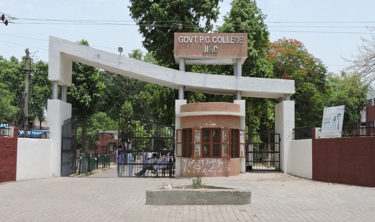Fees for admission in graduation will be deposited till today