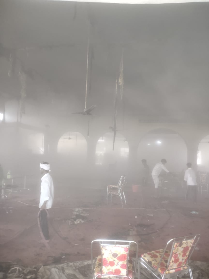 Fire breaks out during ceremony in marriage palace, seven injured in stampede