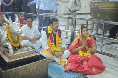 Ujjain News: मंत्री गोविंद सिंह राजपूत और खिलाड़ी दीपा मलिक ने किए बाबा महाकाल के दर्शन