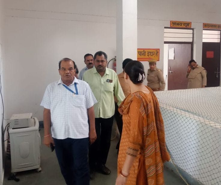 The Bench Child Welfare Committee inspected the flood-affected children's home