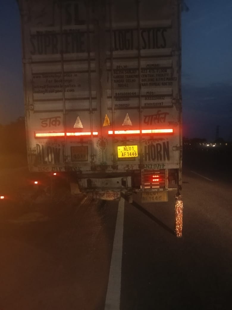 Three killed, one injured in collision between truck and Scorpio