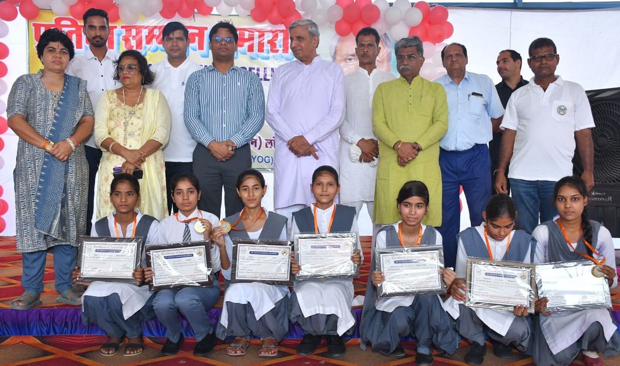 Finance Minister honored the youth