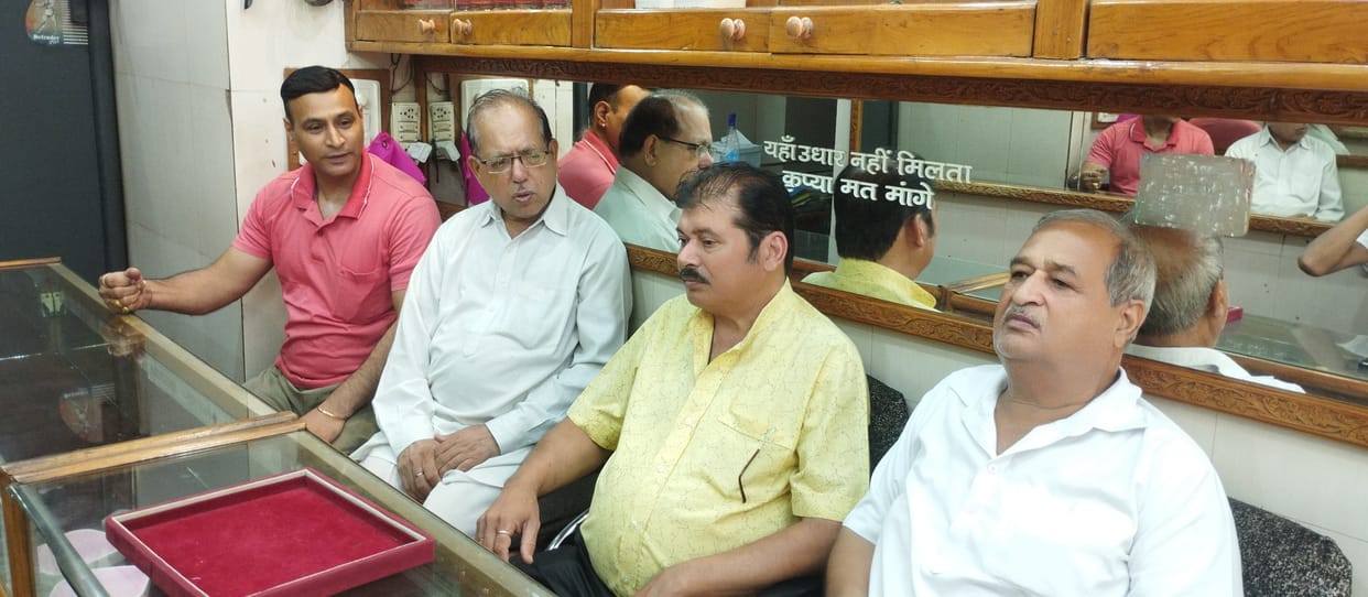 Gold market deserted due to closure of Shambhu border