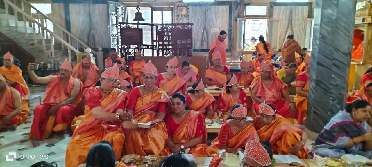 A group of 105 members of Jain community reached Kakandi
