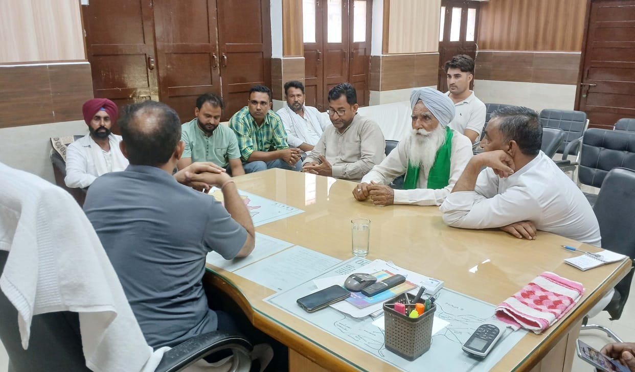 SDO did not reach SDM meeting, reprimanded engineers, said- don't make excuses