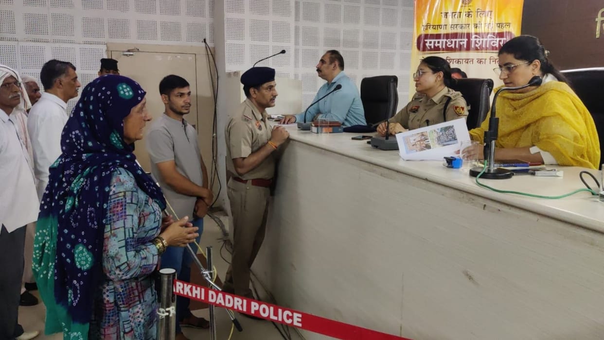 Officers will give information about the resolution process to the complainant