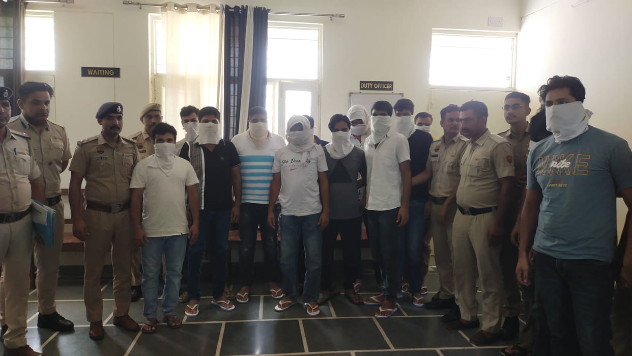 14 miscreants arrested for plotting robbery in four marla colony