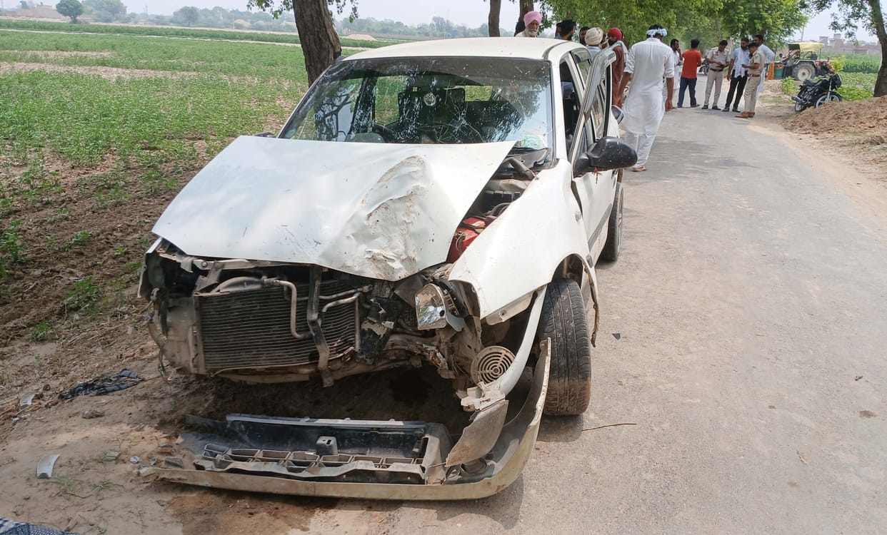 Car collides with a tree near village Biruwalagudha, two youths injured
