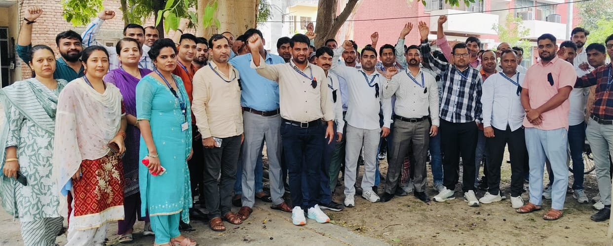 IT professionals took to the path of agitation demanding formulation of regularization policy.
