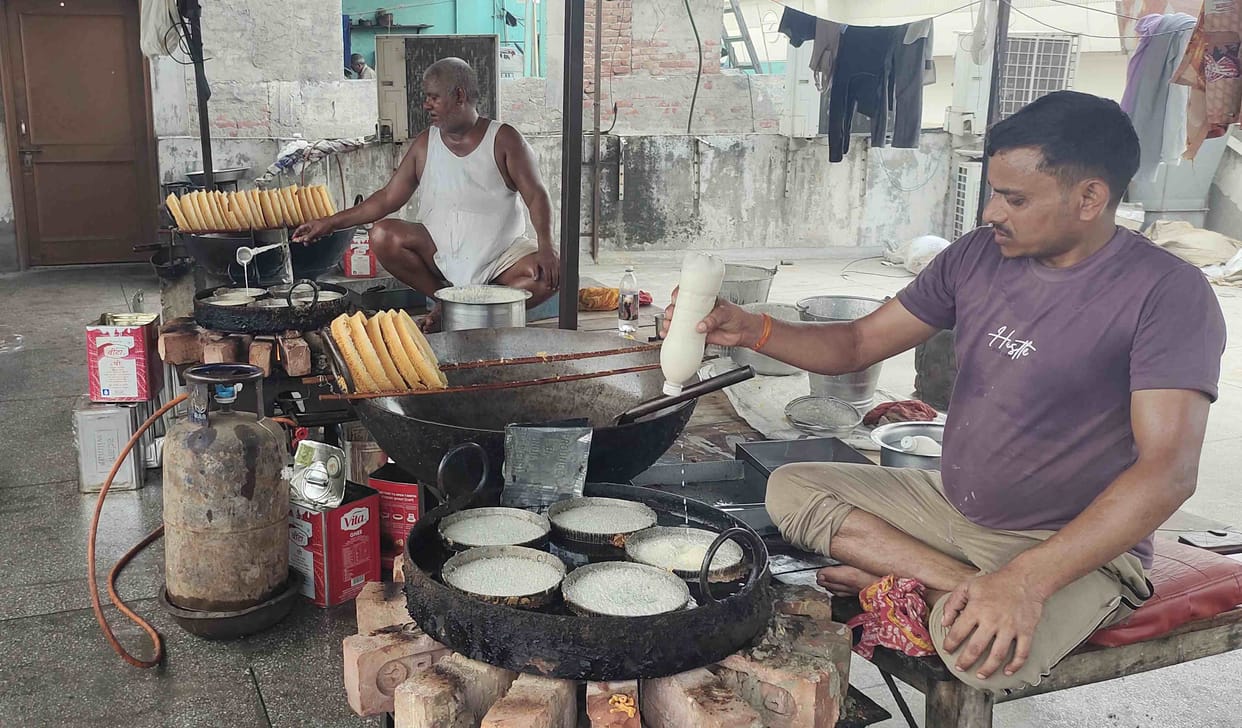 The month of Sawan will start from 22nd, the market will be filled with the fragrance of Ghevar.