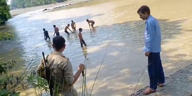 A young man who went to take a bath in a canal with his friends died by drowning