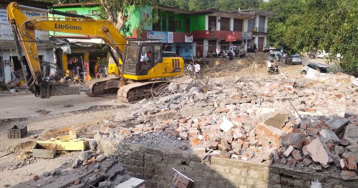Yellow claw attacked five shops in Tundi market