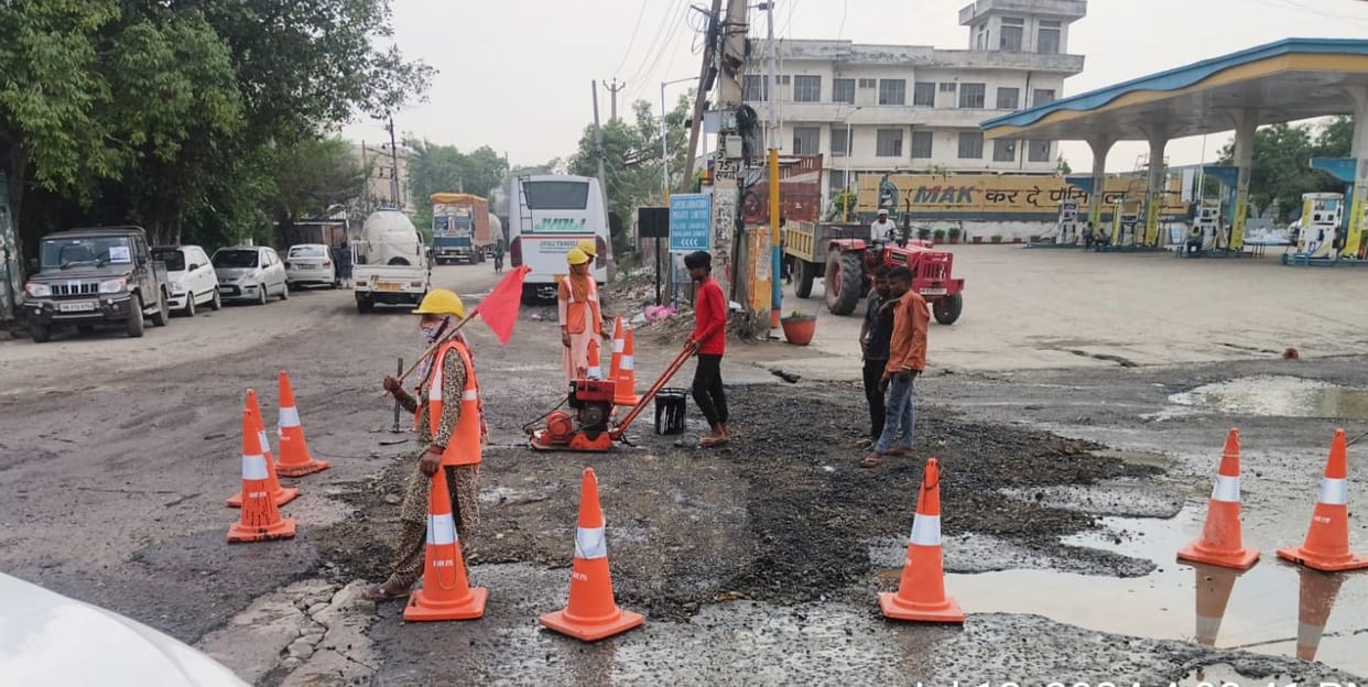 Kanpur Development PWD to build roads with Rs 400 crore tenders sought for construction of more than 100 roads