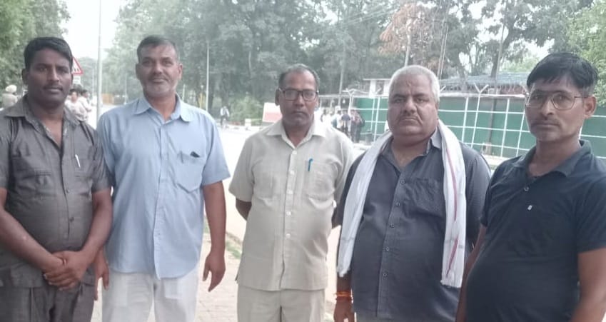Kuvi mess worker said - did not get benefit on decision in his favor
