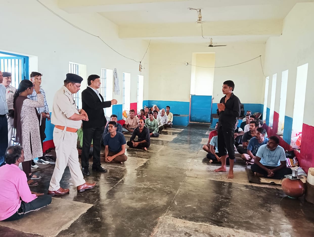 Damoh News Prisoners were bitten by rats in the district jail, treatment was done in the district hospital