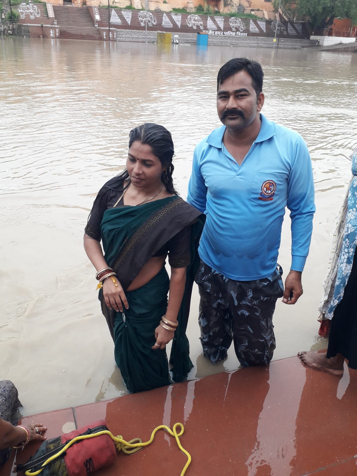 Home Guard/SDERF team saved the drowning girl at Ramghat alive.