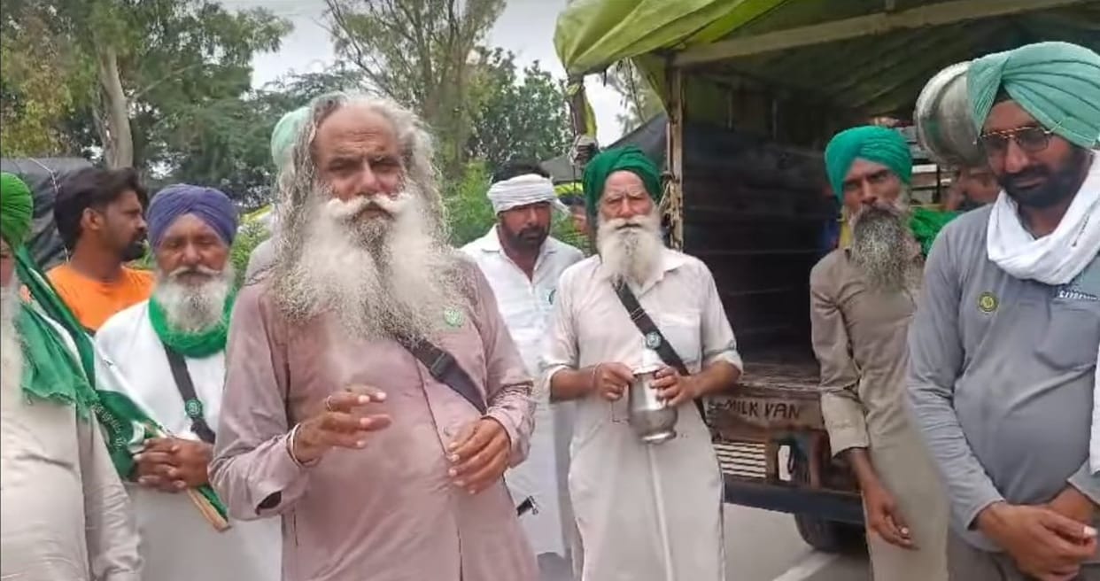Farmers waiting for border to open, preparations for march to Delhi in full swing
