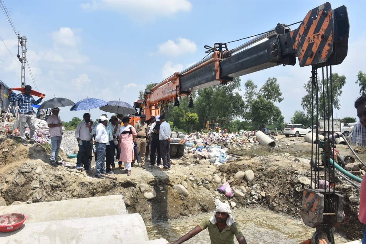 DRM inspected the damaged rail track, instructed to complete the work soon