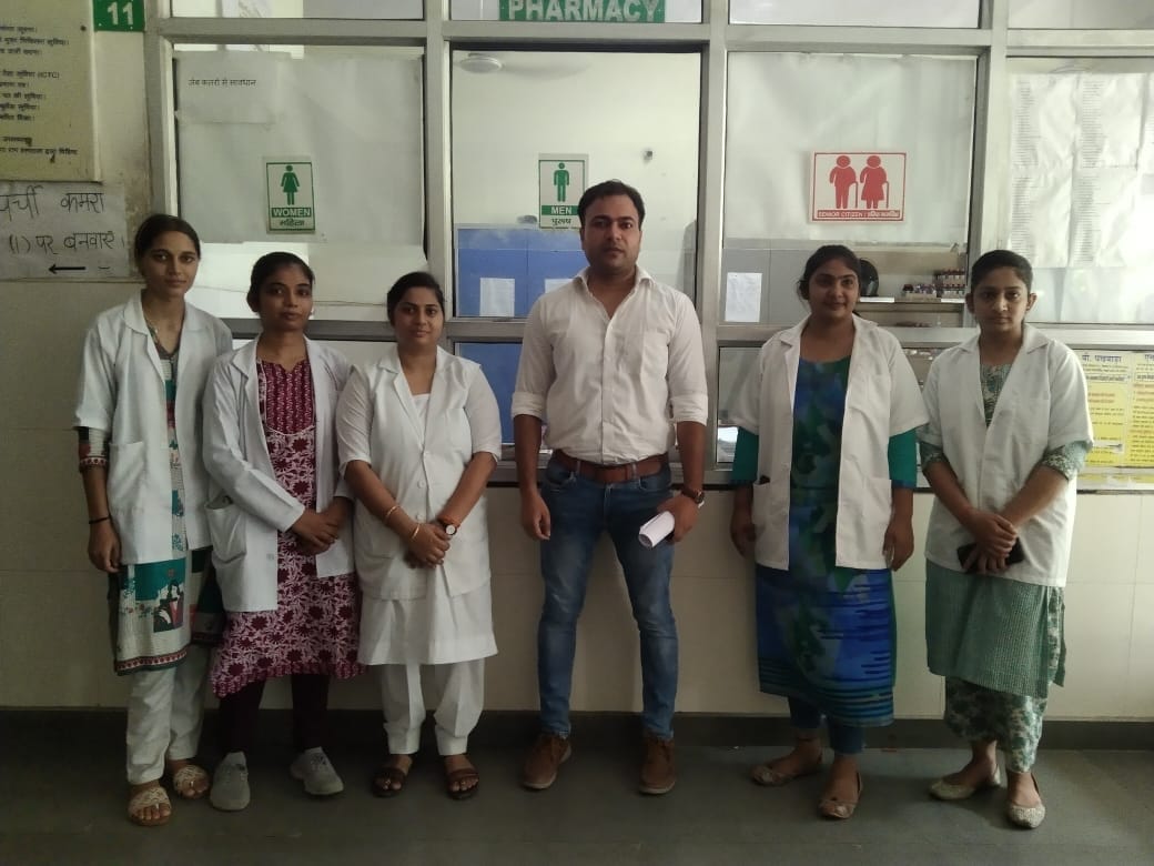 Pharmacy officers and members raised the demand