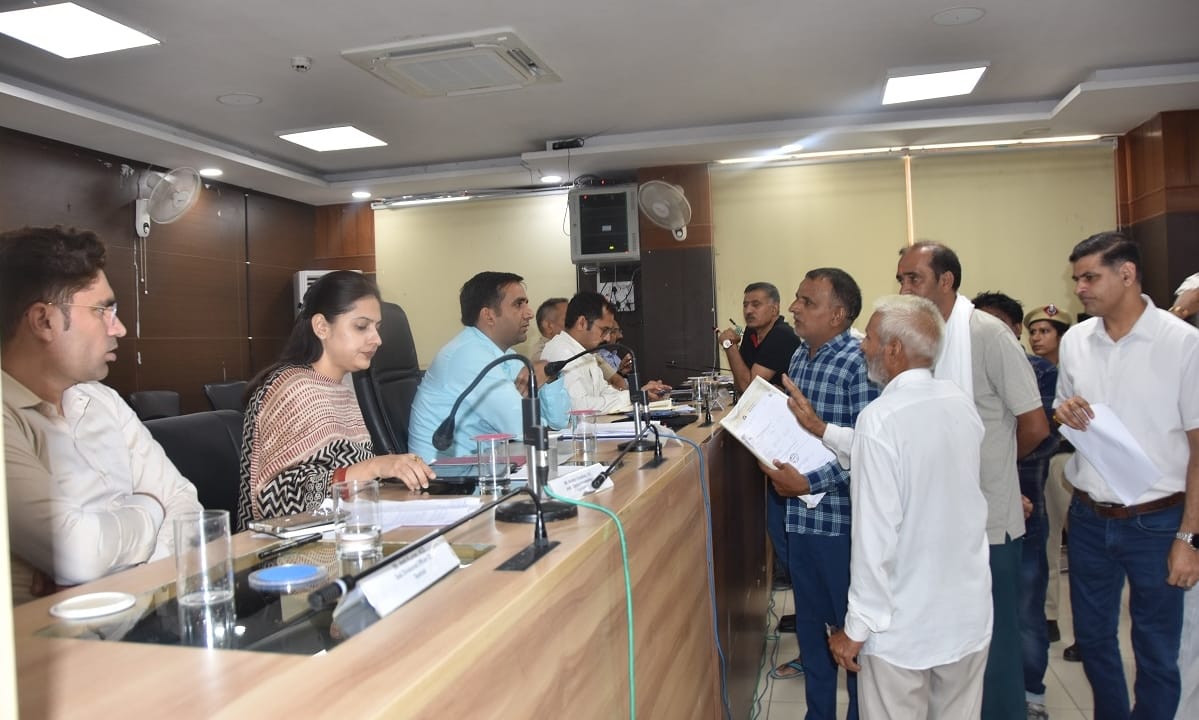Samadhan Shivir: So far, out of 3568 complaints, 2029 have been resolved, 1539 are pending.