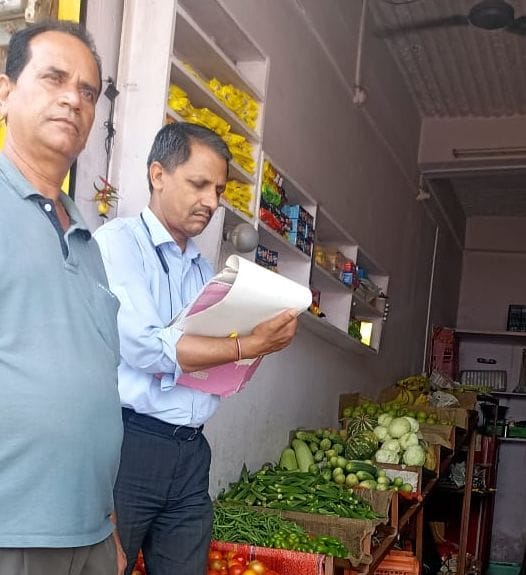 Instructions to vegetable vendors to post price list