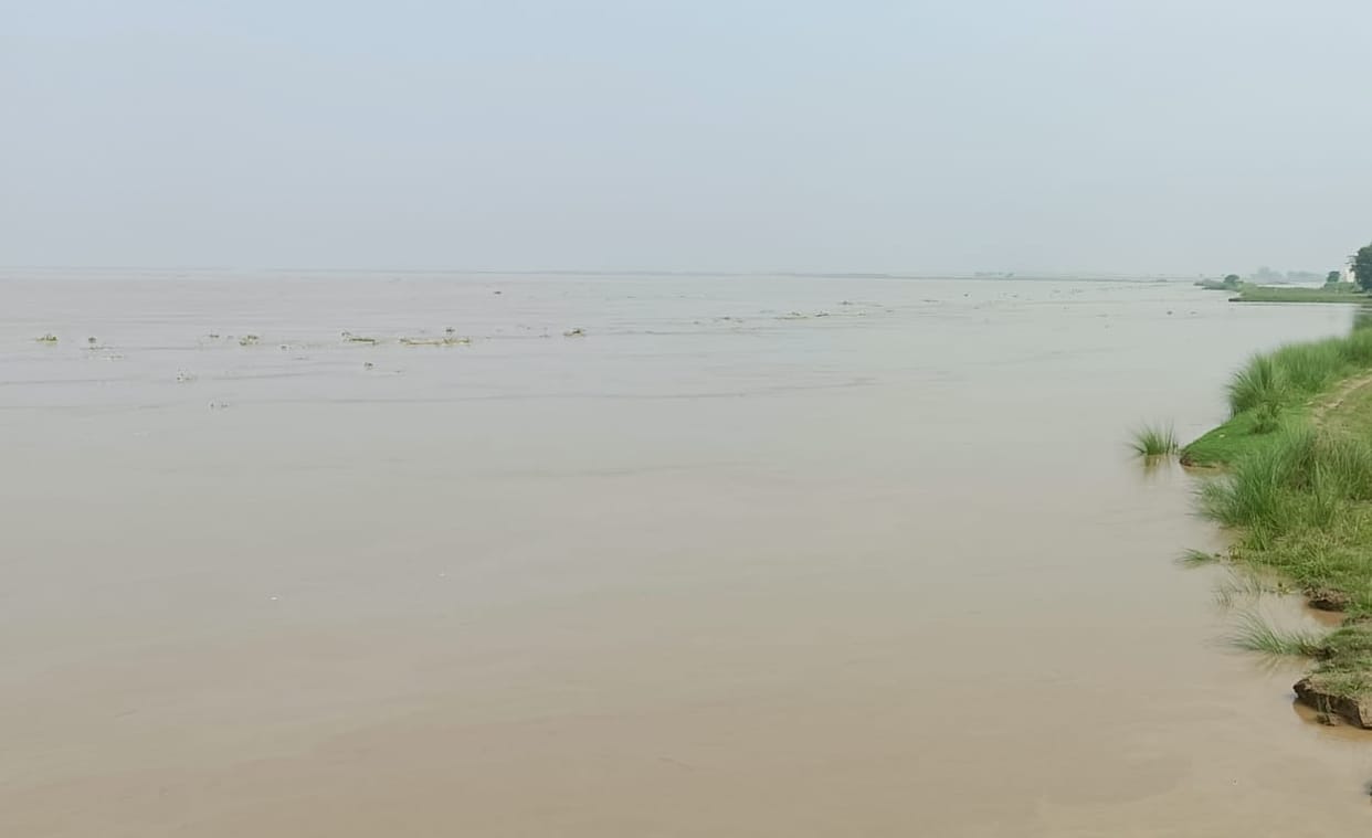 Water level of Saryu river increased by 20 cm in 24 hours