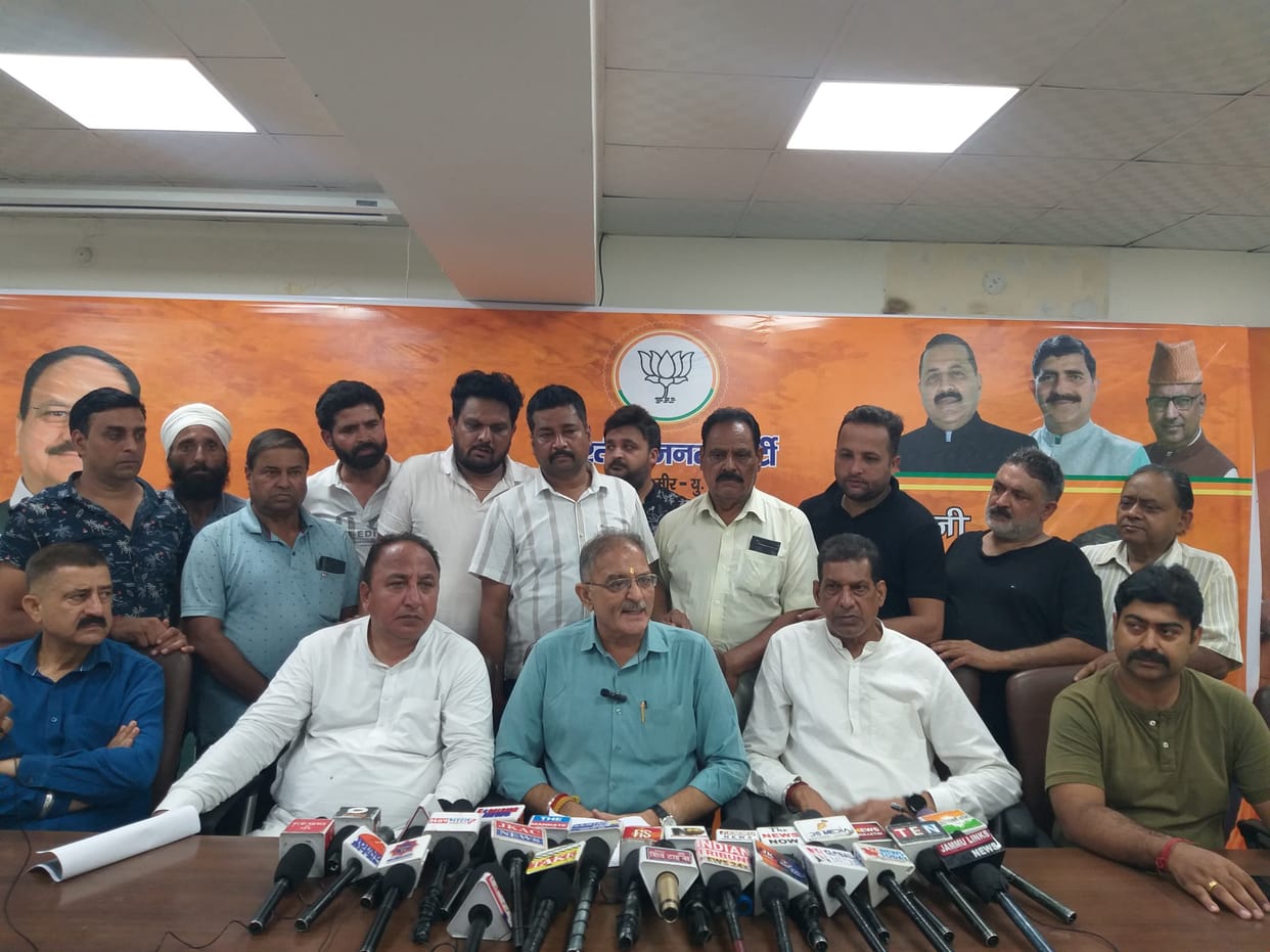 Kavinder Gupta Gave Statement in favour of Shopkeepers of Nai Basti