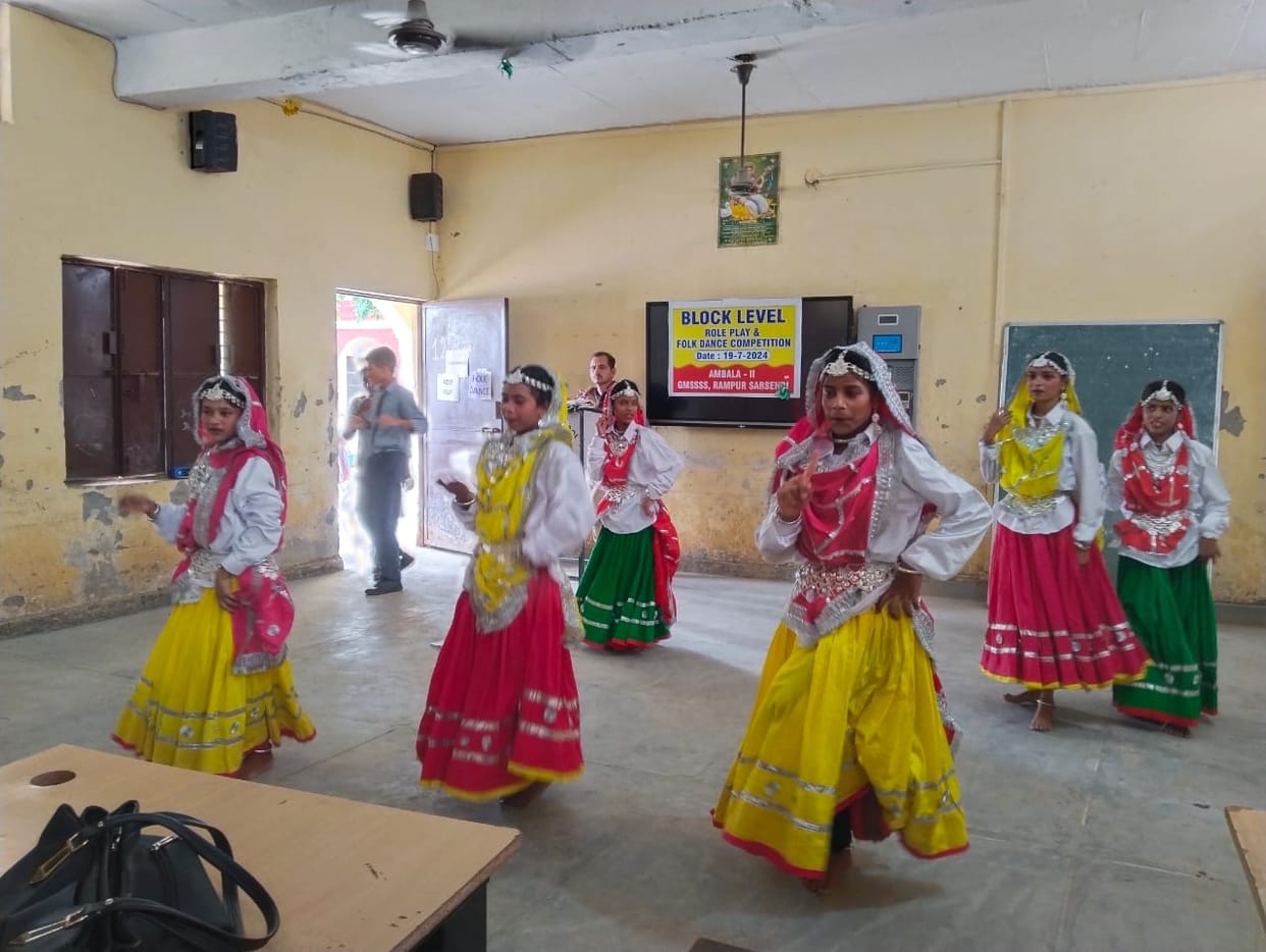 Rampur Sarsehri School First in Folk Dance