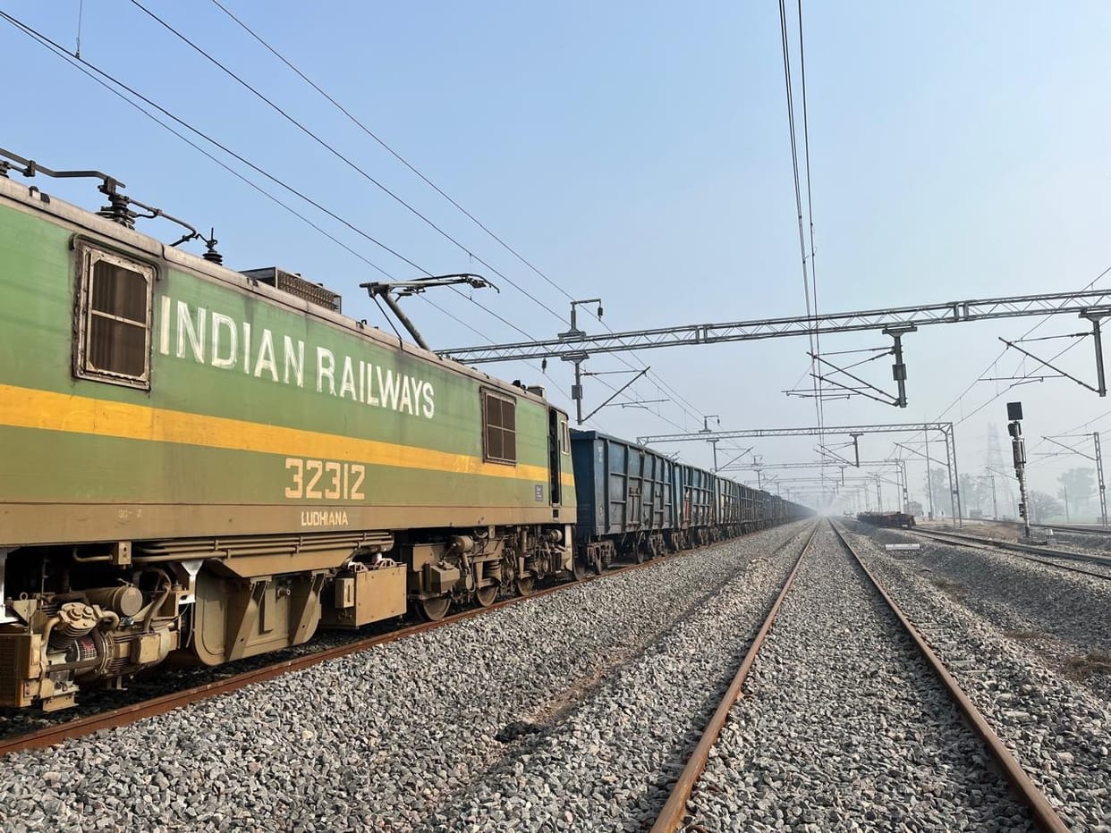 Saharanpur: Train horn was not heard due to noise of Kavad DJ, two people died