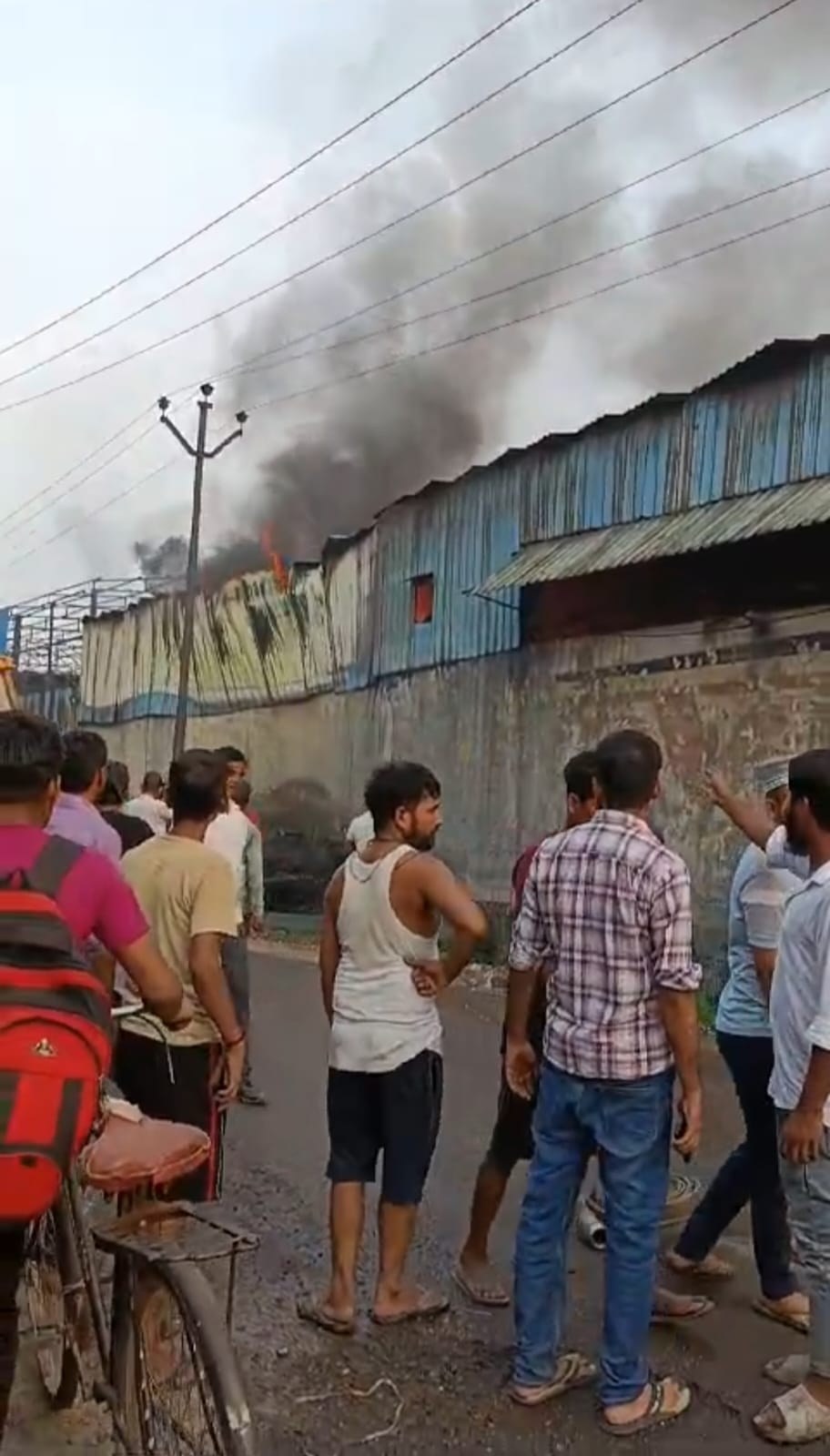 Fire breaks out in Servocon company, stampede among workers