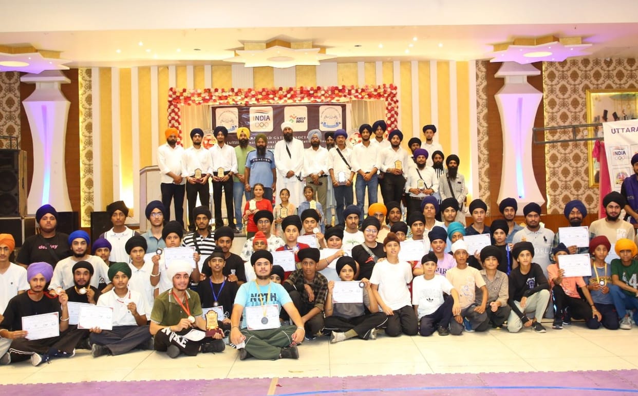 Kashipur's Mannat and Bajpur's Anshdeep top the Gatka