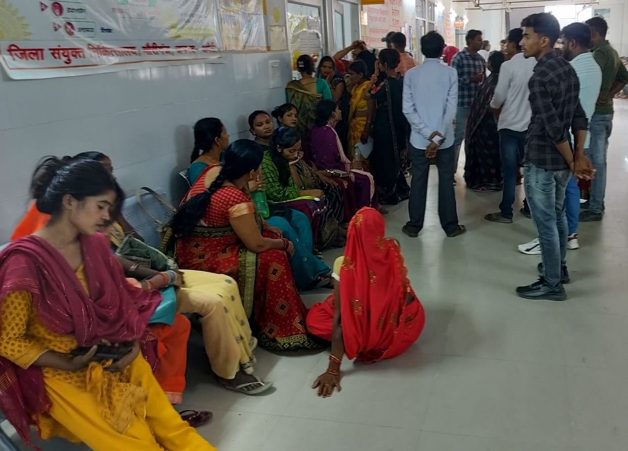 Viral fever patients increased due to change in weather