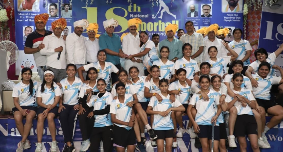 Akshay Dalal and Manisha became the best floorball players